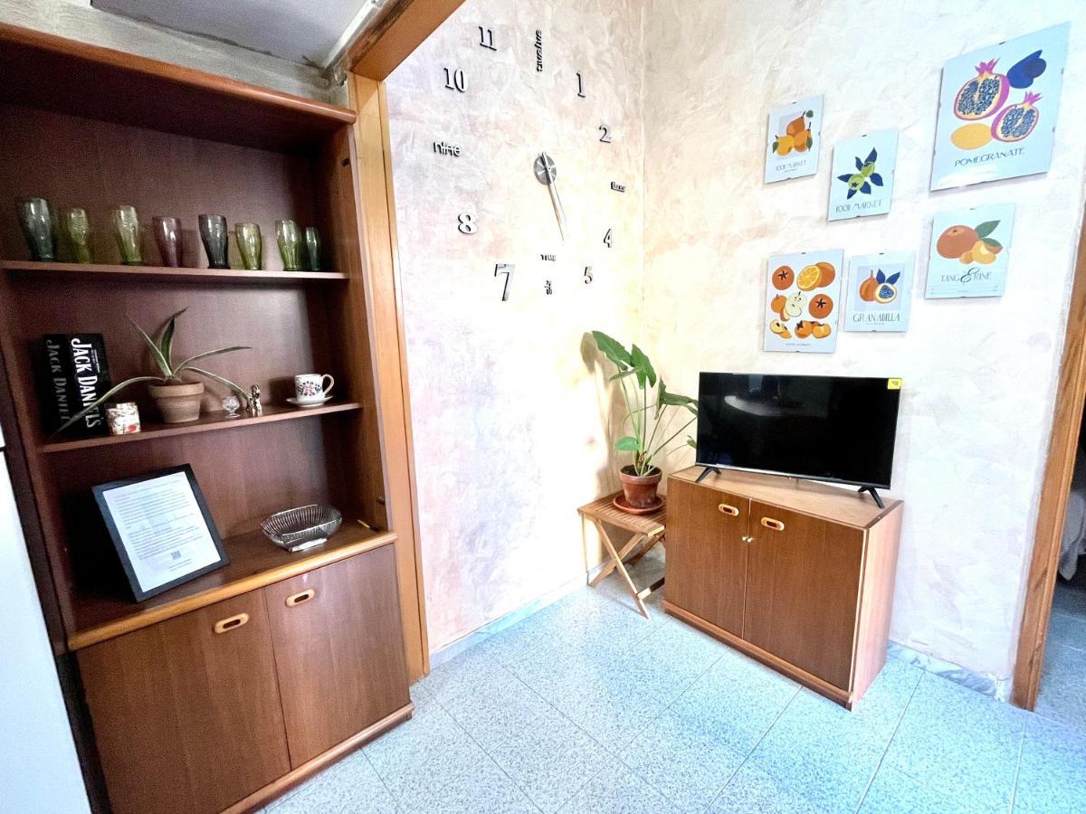 Romuhouse Economy Apartment Metro B Exterior photo